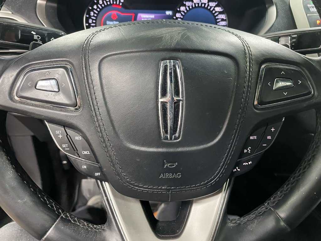 2018 Lincoln MKZ in St-Jérôme, Quebec - 16 - w1024h768px