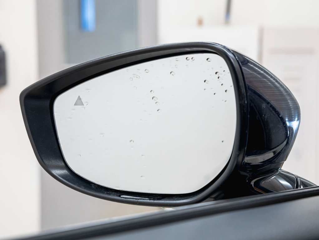 2025 Mazda CX-30 in St-Jérôme, Quebec - 34 - w1024h768px