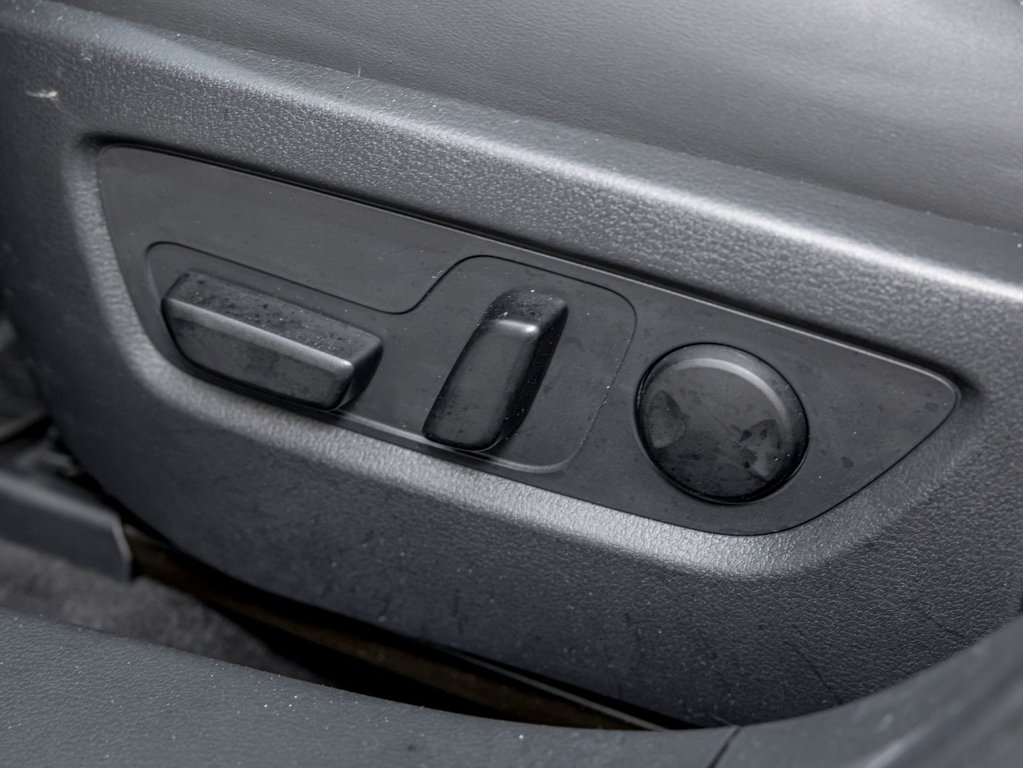 2025 Mazda CX-30 in St-Jérôme, Quebec - 27 - w1024h768px