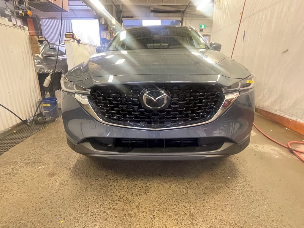 2023 Mazda CX-5 in St-Jérôme, Quebec - 5 - w1024h768px