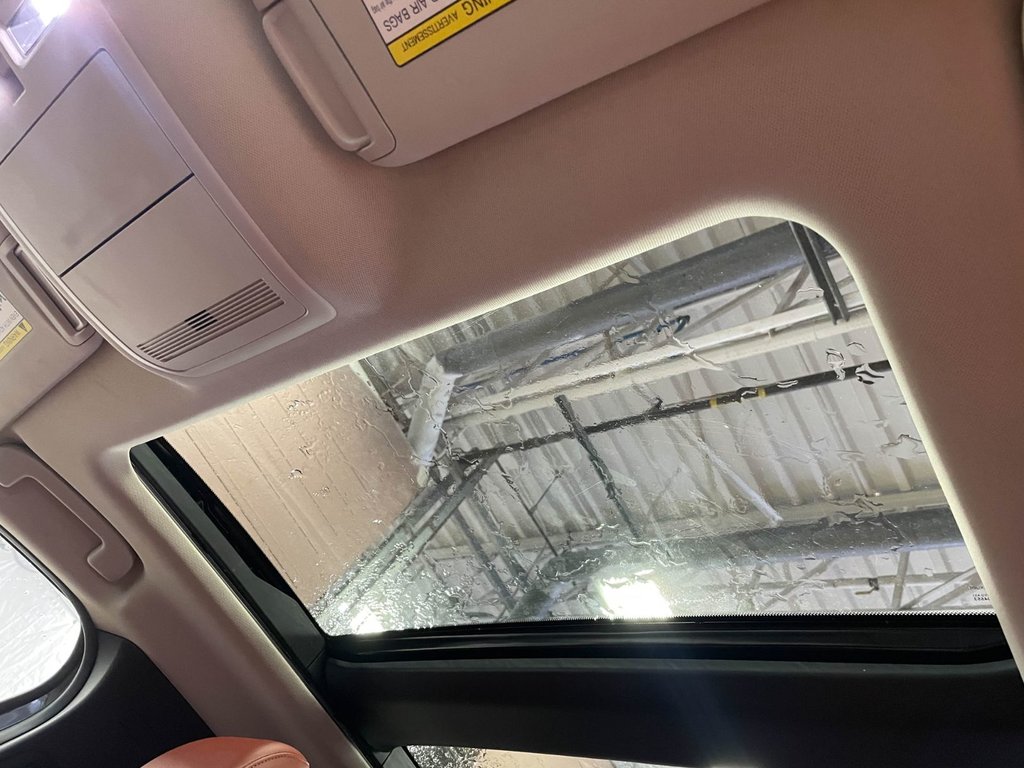 Mazda CX-50  2024 à St-Jérôme, Québec - 3 - w1024h768px