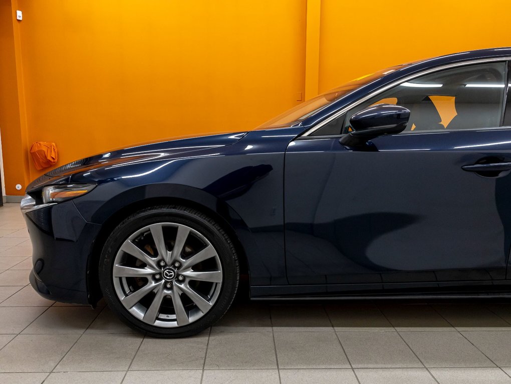 2021 Mazda 3 in St-Jérôme, Quebec - 33 - w1024h768px