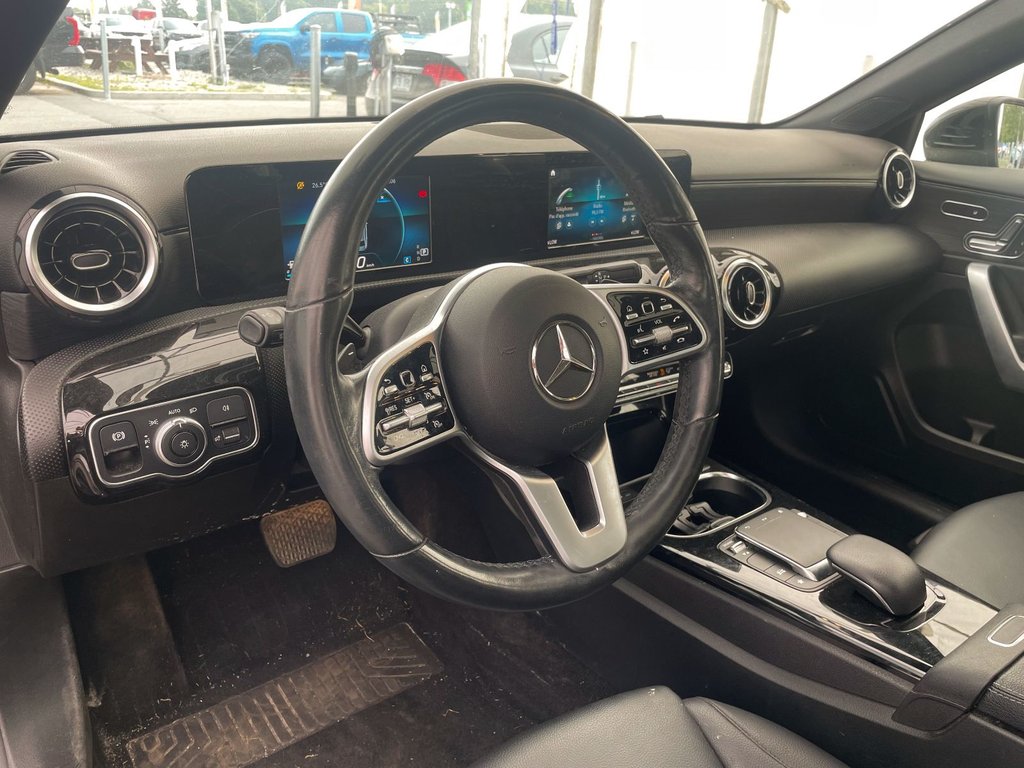 Mercedes-Benz A-Class  2020 à St-Jérôme, Québec - 3 - w1024h768px