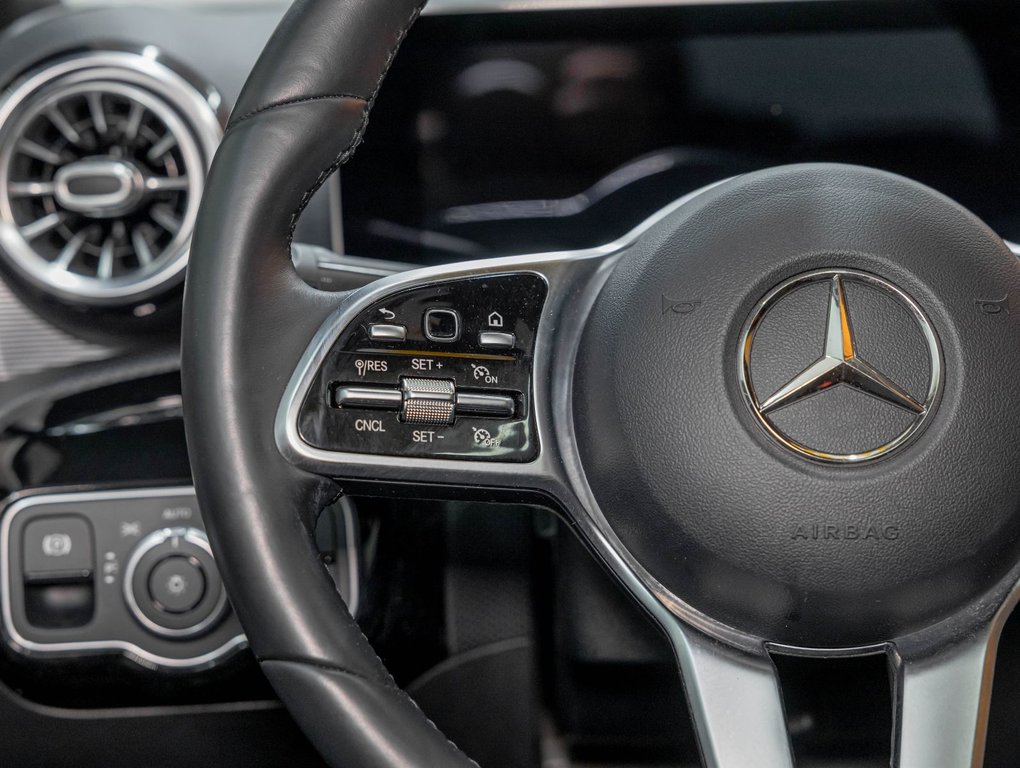 2020 Mercedes-Benz A-Class in St-Jérôme, Quebec - 15 - w1024h768px