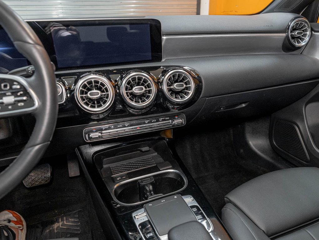 2020 Mercedes-Benz A-Class in St-Jérôme, Quebec - 20 - w1024h768px