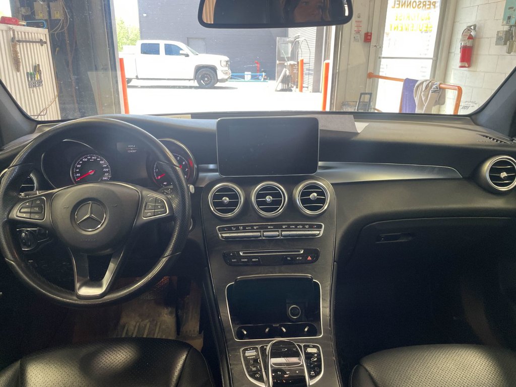 Mercedes-Benz GLC  2018 à St-Jérôme, Québec - 13 - w1024h768px