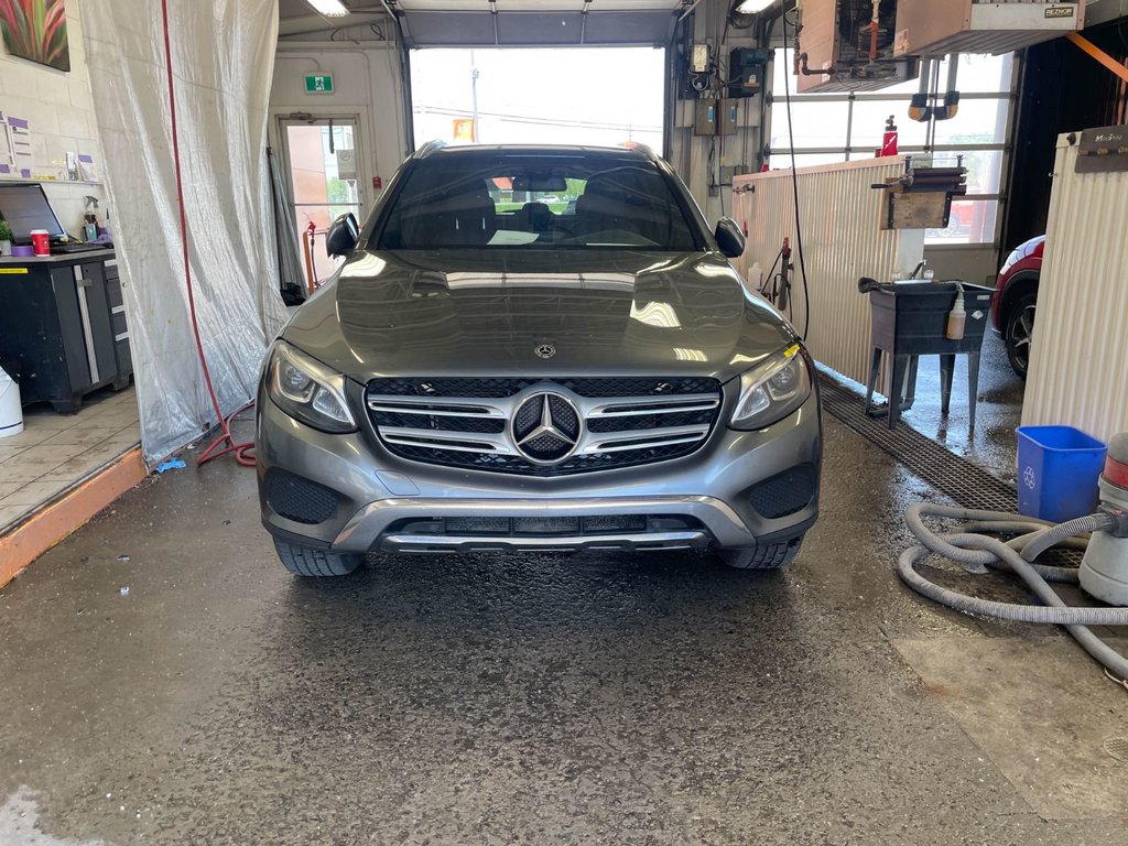 Mercedes-Benz GLC  2018 à St-Jérôme, Québec - 6 - w1024h768px