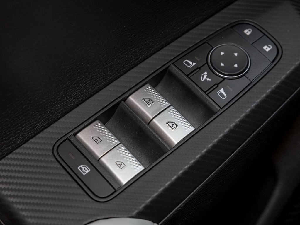 Mitsubishi Outlander Plug-In Hybrid  2024 à St-Jérôme, Québec - 29 - w1024h768px