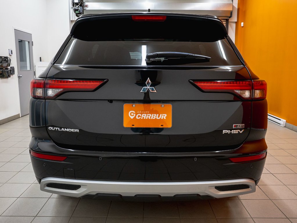 2024 Mitsubishi Outlander Plug-In Hybrid in St-Jérôme, Quebec - 8 - w1024h768px