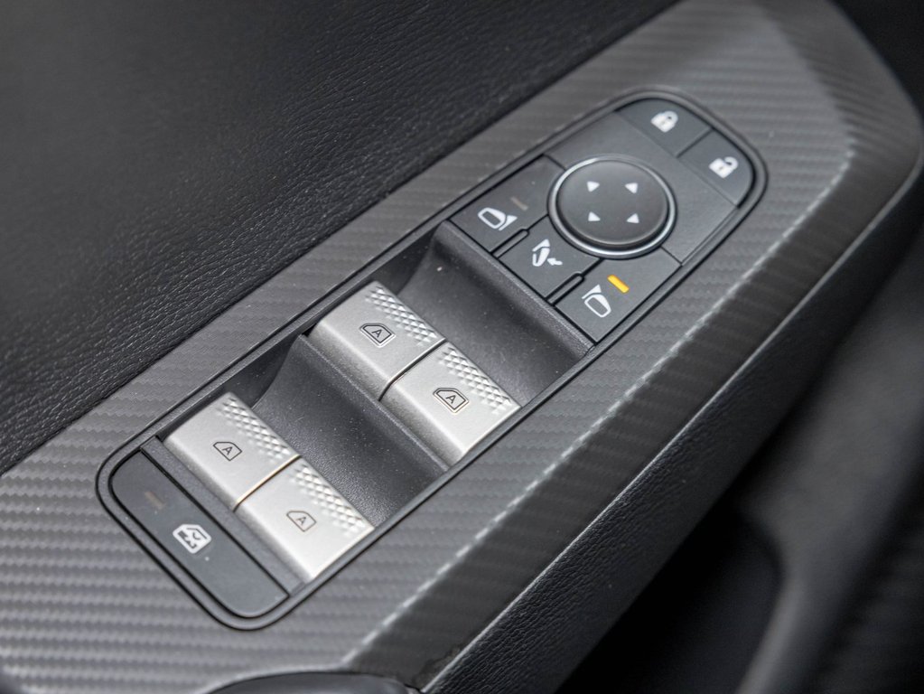 Mitsubishi Outlander Plug-In Hybrid  2024 à St-Jérôme, Québec - 26 - w1024h768px