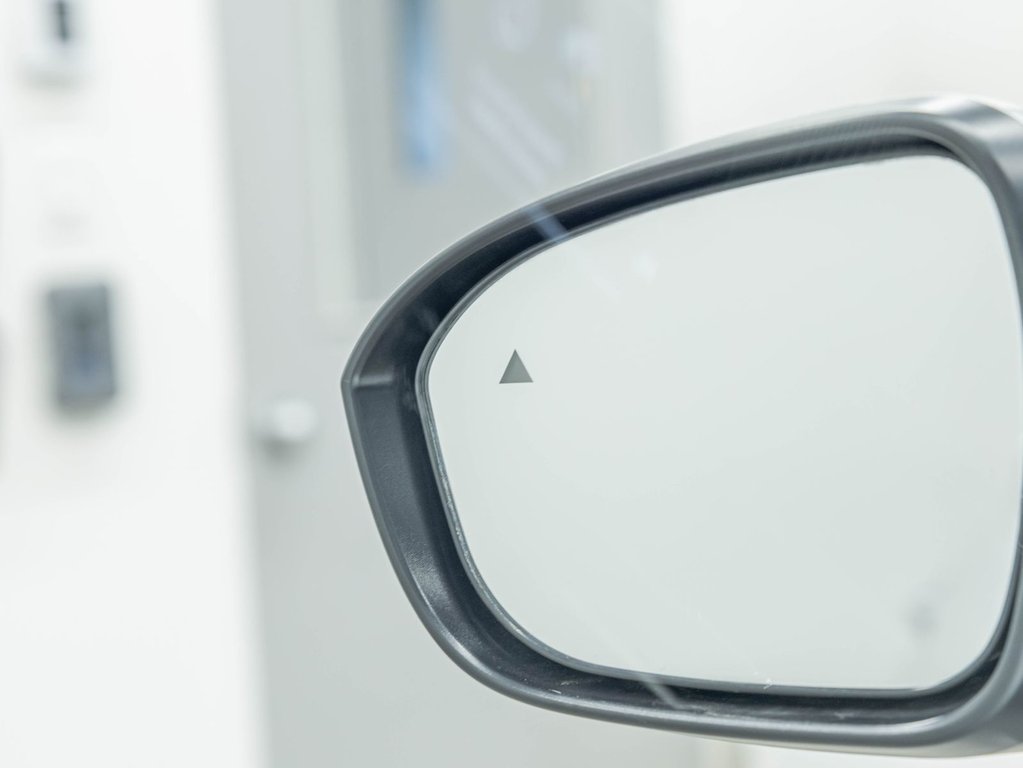 Mitsubishi Outlander Plug-In Hybrid  2024 à St-Jérôme, Québec - 32 - w1024h768px