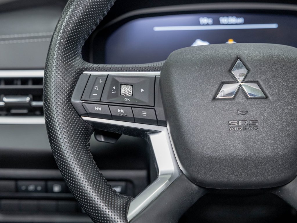 Mitsubishi Outlander Plug-In Hybrid  2024 à St-Jérôme, Québec - 15 - w1024h768px