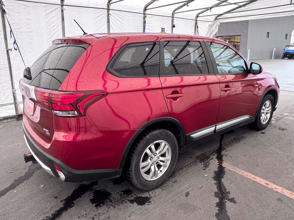 2016 Mitsubishi Outlander in St-Jérôme, Quebec - 8 - w1024h768px