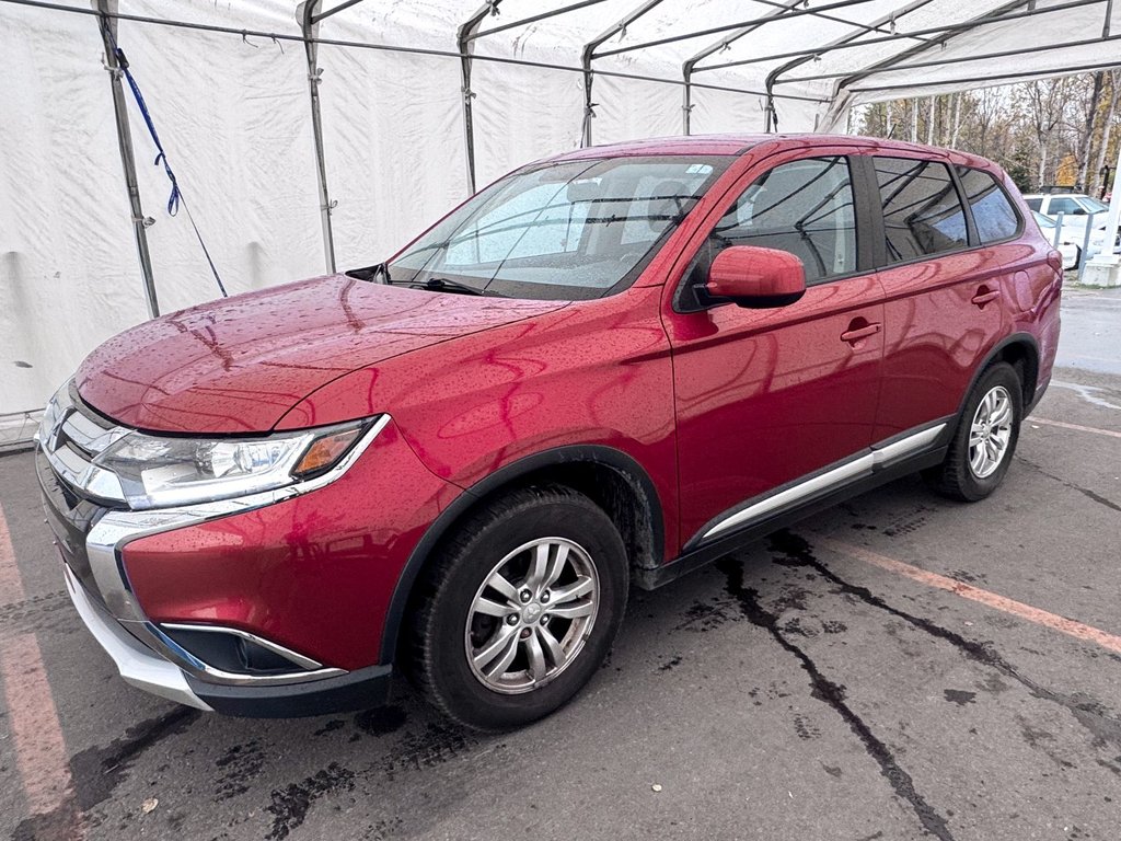 2016 Mitsubishi Outlander in St-Jérôme, Quebec - 1 - w1024h768px