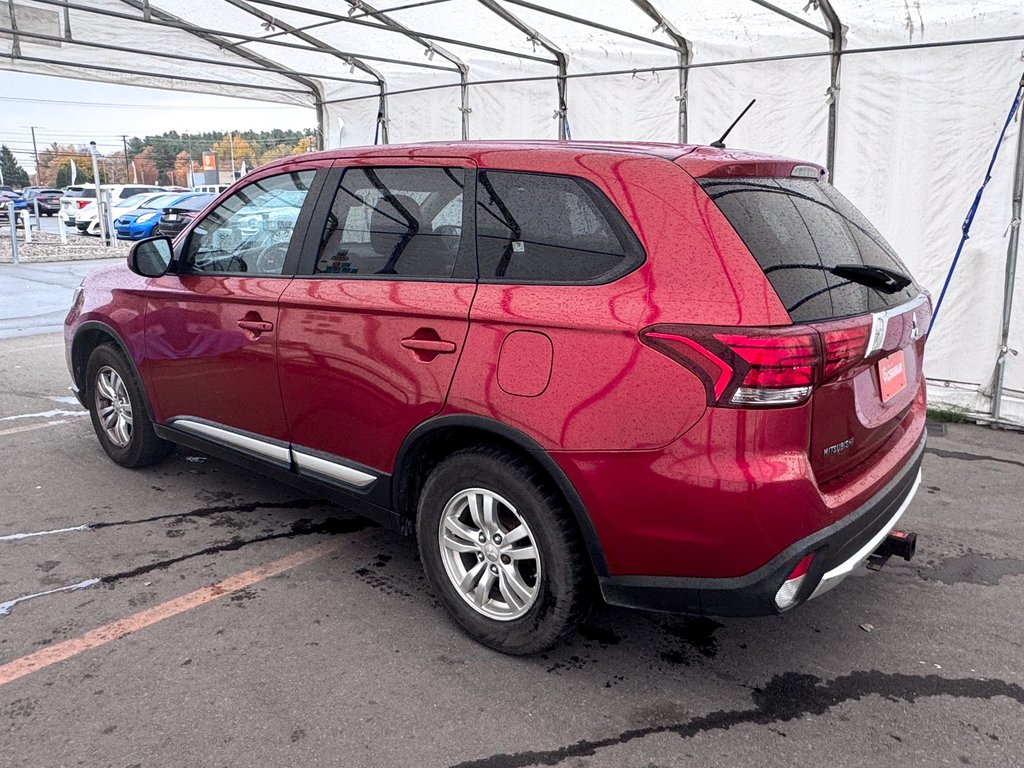 2016 Mitsubishi Outlander in St-Jérôme, Quebec - 5 - w1024h768px