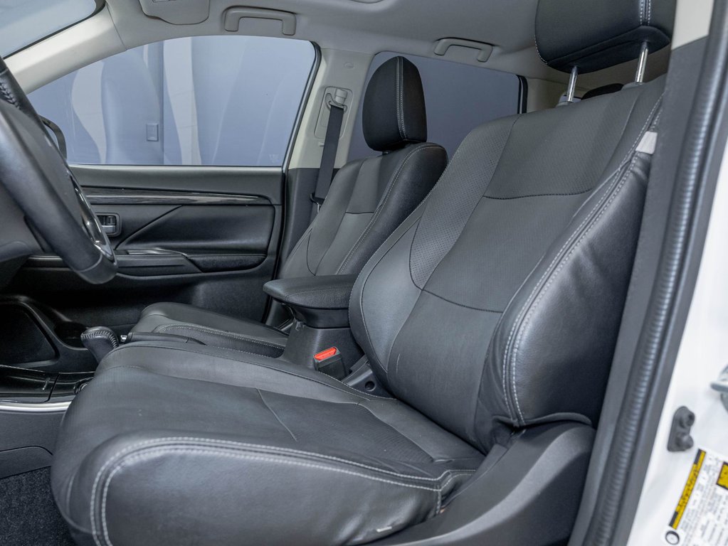 2018 Mitsubishi Outlander in St-Jérôme, Quebec - 11 - w1024h768px