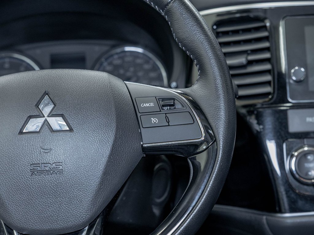 2018 Mitsubishi Outlander in St-Jérôme, Quebec - 16 - w1024h768px