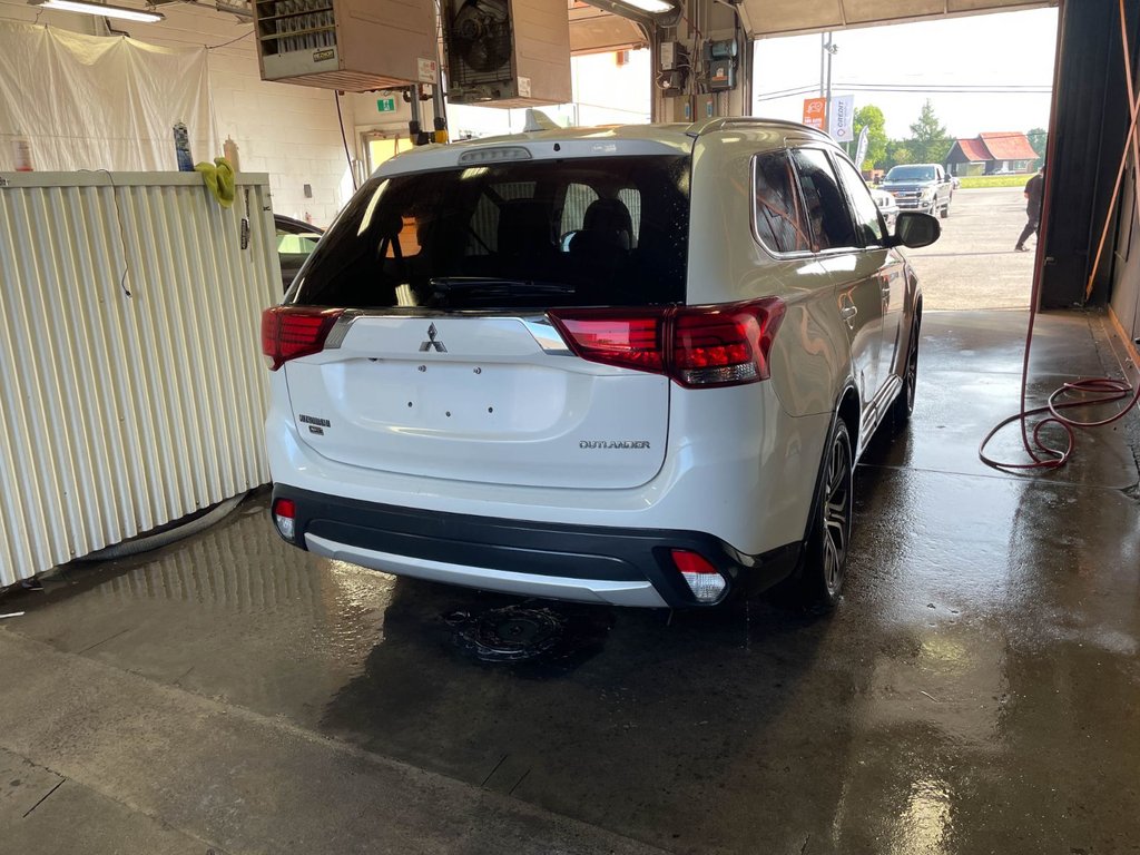 Mitsubishi Outlander  2018 à St-Jérôme, Québec - 8 - w1024h768px
