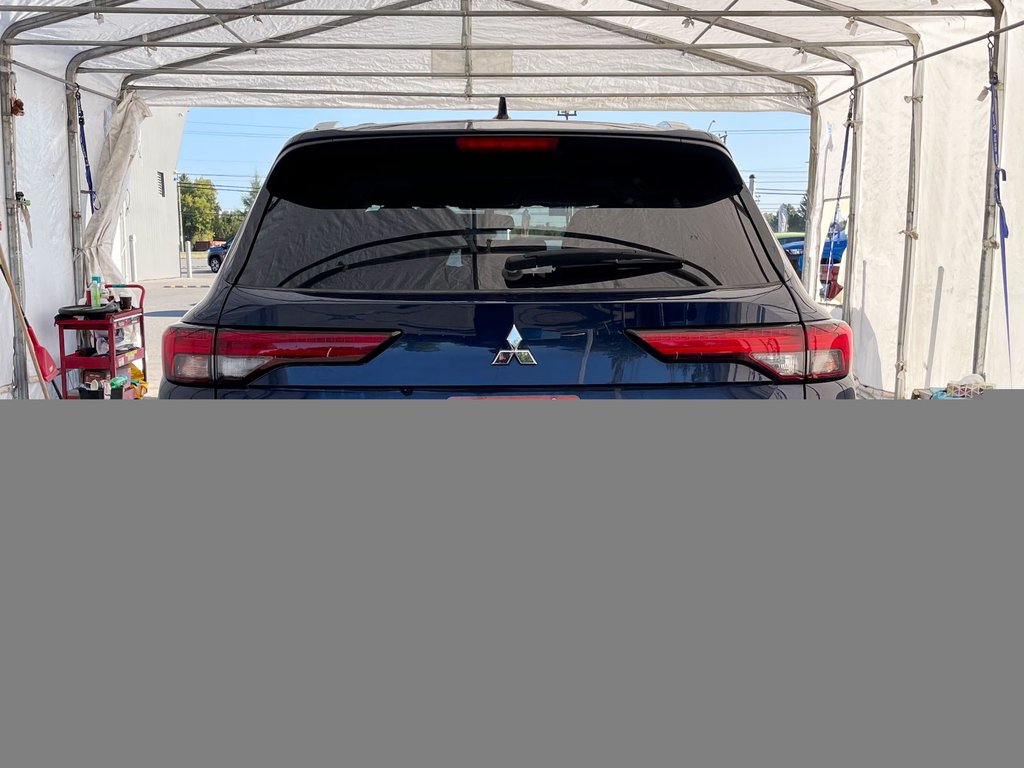 2023 Mitsubishi Outlander in St-Jérôme, Quebec - 8 - w1024h768px