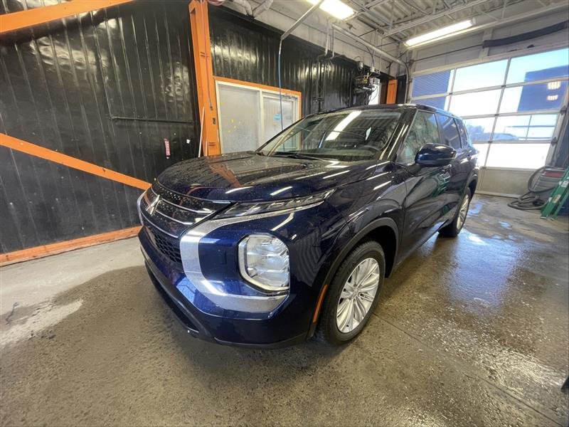 2024 Mitsubishi Outlander in St-Jérôme, Quebec - 1 - w1024h768px