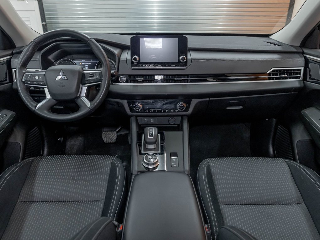 Mitsubishi Outlander  2024 à St-Jérôme, Québec - 11 - w1024h768px