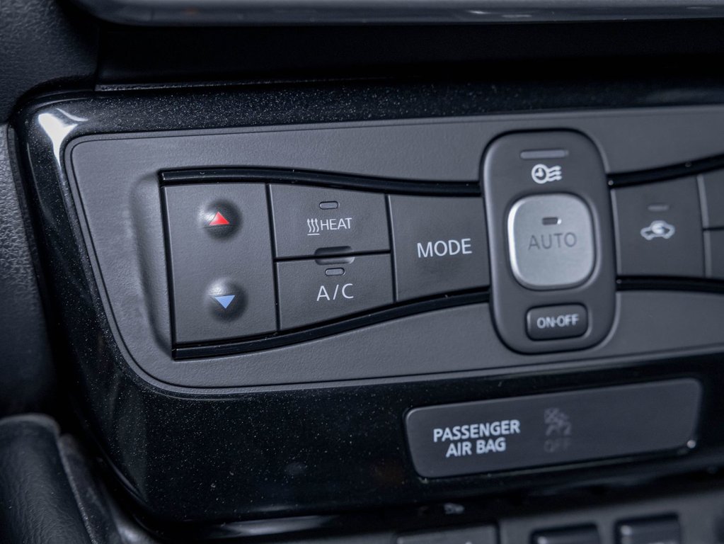 Nissan LEAF  2023 à St-Jérôme, Québec - 21 - w1024h768px