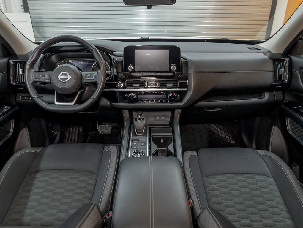Nissan Pathfinder  2022 à St-Jérôme, Québec - 11 - w1024h768px