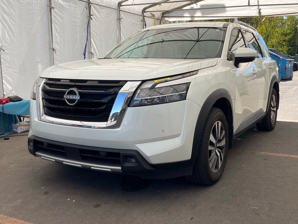 Nissan Pathfinder  2023 à St-Jérôme, Québec - 1 - w1024h768px
