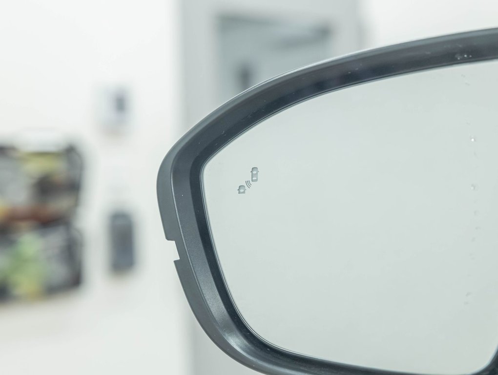 Nissan Pathfinder  2023 à St-Jérôme, Québec - 34 - w1024h768px