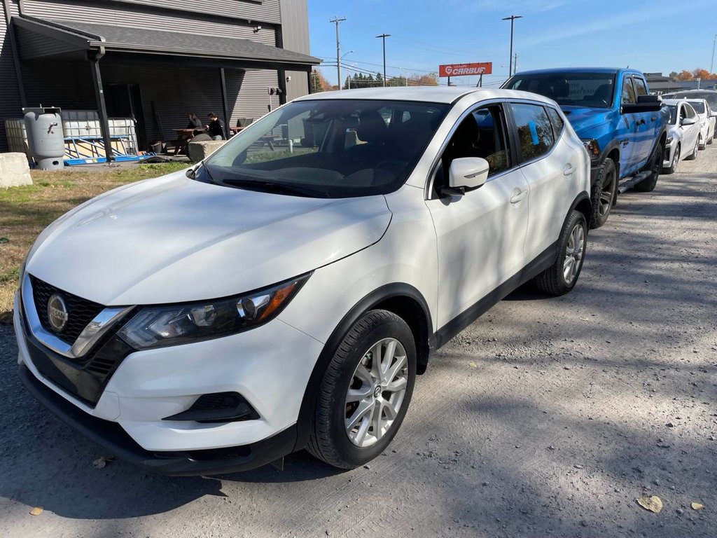 2020 Nissan Qashqai in St-Jérôme, Quebec - 1 - w1024h768px