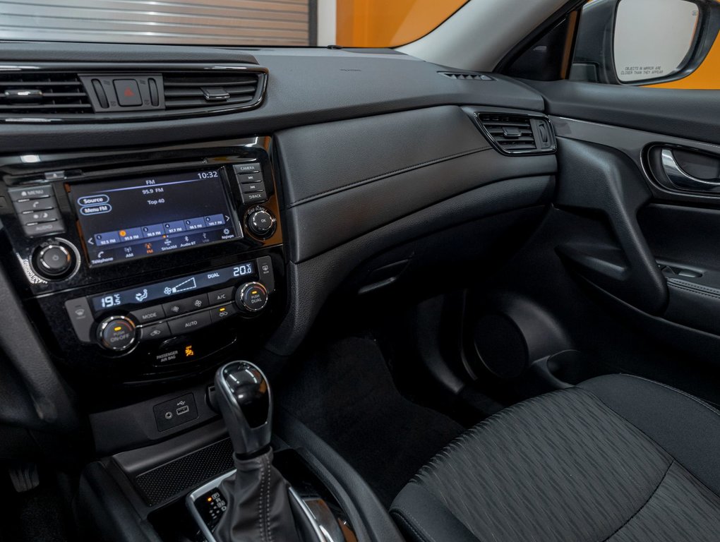 2020 Nissan Rogue in St-Jérôme, Quebec - 17 - w1024h768px