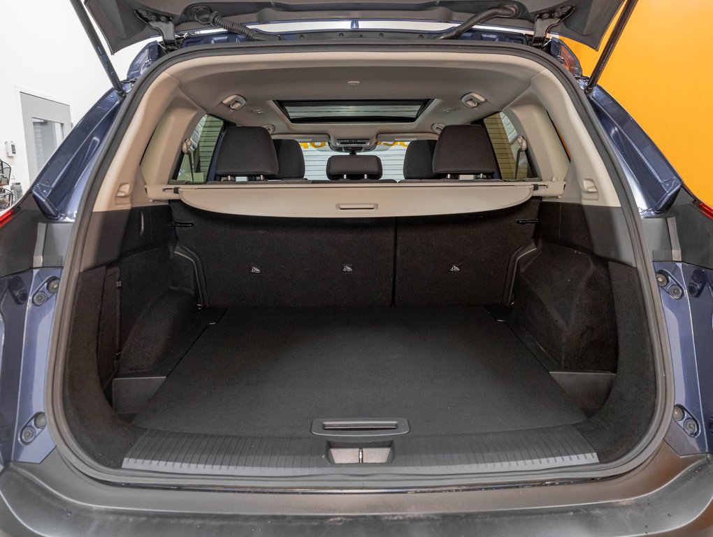 Nissan Rogue  2023 à St-Jérôme, Québec - 33 - w1024h768px