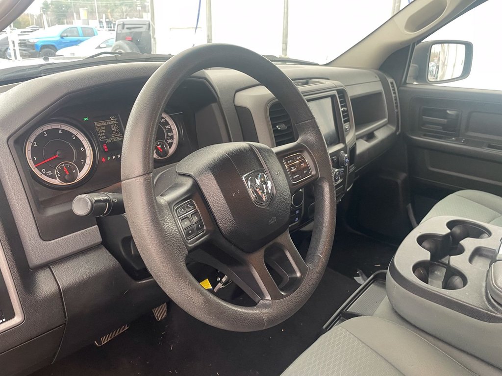 2019 Ram 1500 Classic in St-Jérôme, Quebec - 3 - w1024h768px