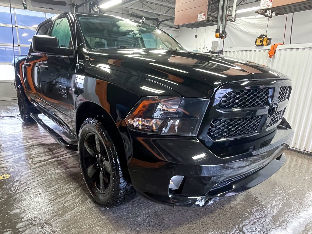 2021 Ram 1500 Classic in St-Jérôme, Quebec - 8 - w1024h768px