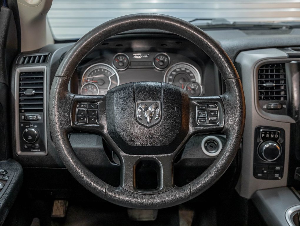 2022 Ram 1500 Classic in St-Jérôme, Quebec - 12 - w1024h768px