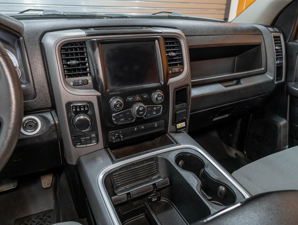 2022 Ram 1500 Classic in St-Jérôme, Quebec - 18 - w1024h768px