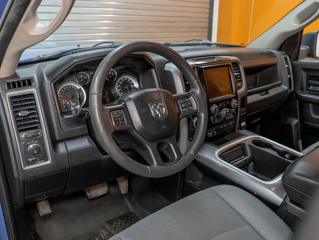2022 Ram 1500 Classic in St-Jérôme, Quebec - 2 - w1024h768px