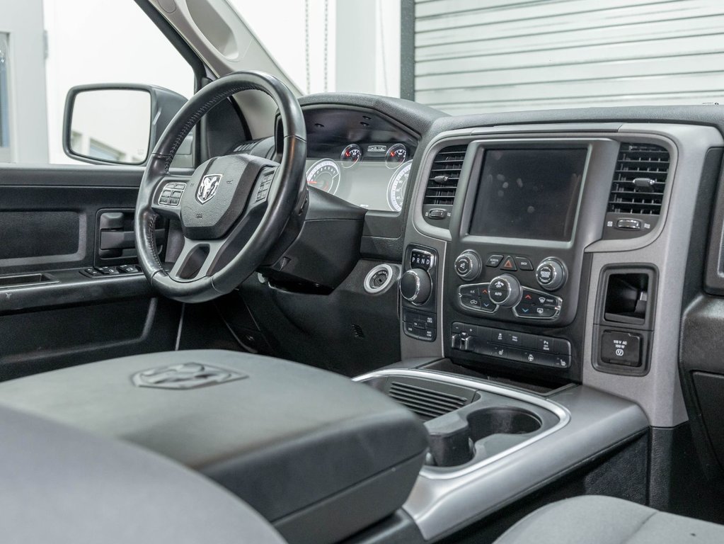 2022 Ram 1500 Classic in St-Jérôme, Quebec - 27 - w1024h768px