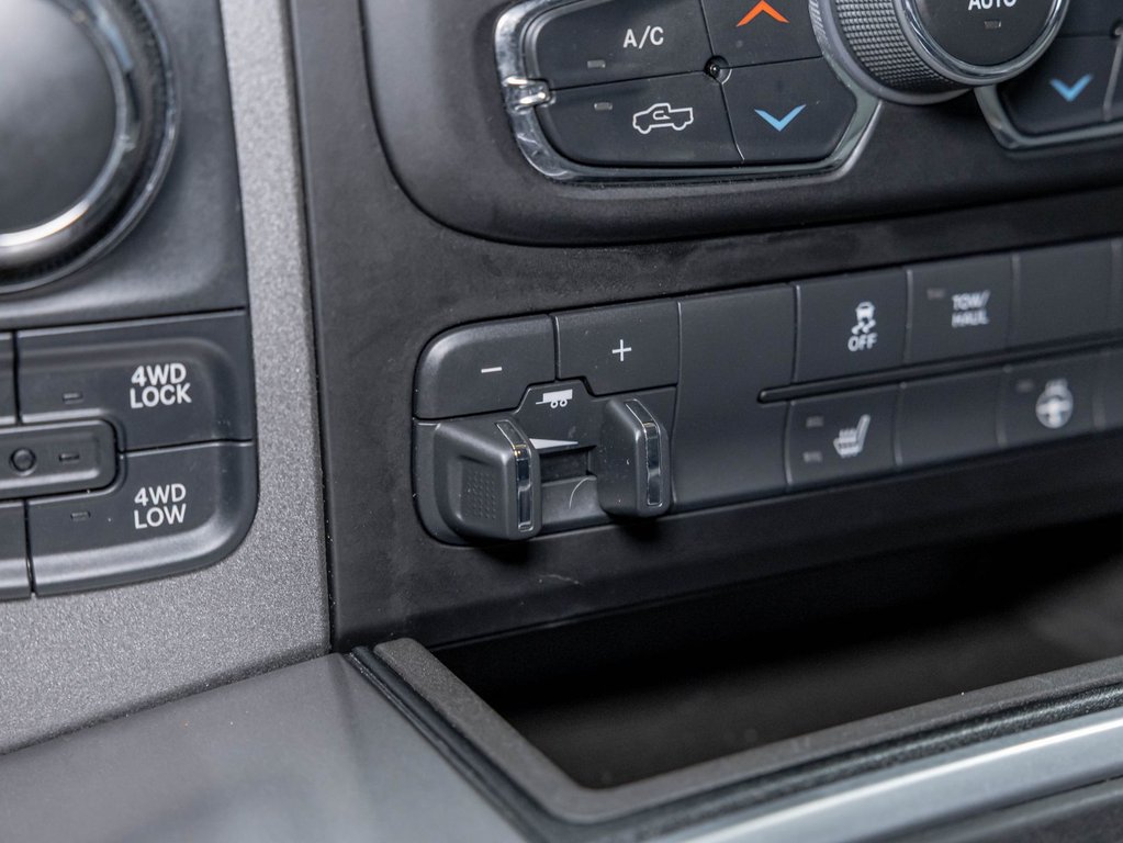 2022 Ram 1500 Classic in St-Jérôme, Quebec - 22 - w1024h768px