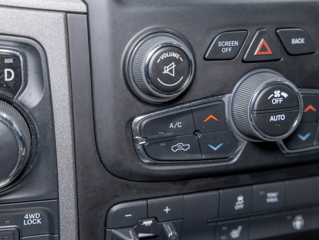 2022 Ram 1500 Classic in St-Jérôme, Quebec - 23 - w1024h768px