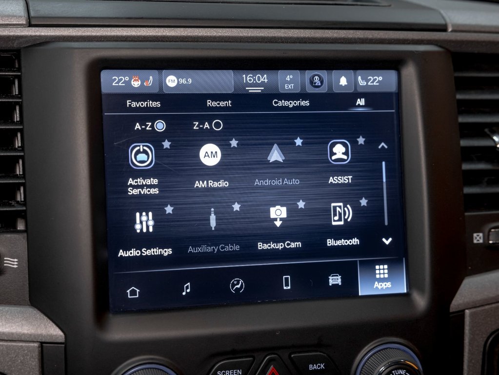 2023 Ram 1500 Classic in St-Jérôme, Quebec - 16 - w1024h768px