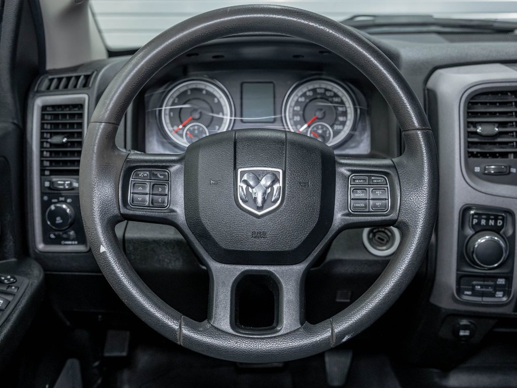 2023 Ram 1500 Classic in St-Jérôme, Quebec - 14 - w1024h768px