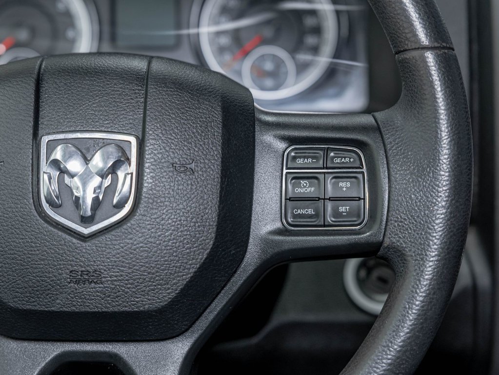 2023 Ram 1500 Classic in St-Jérôme, Quebec - 16 - w1024h768px