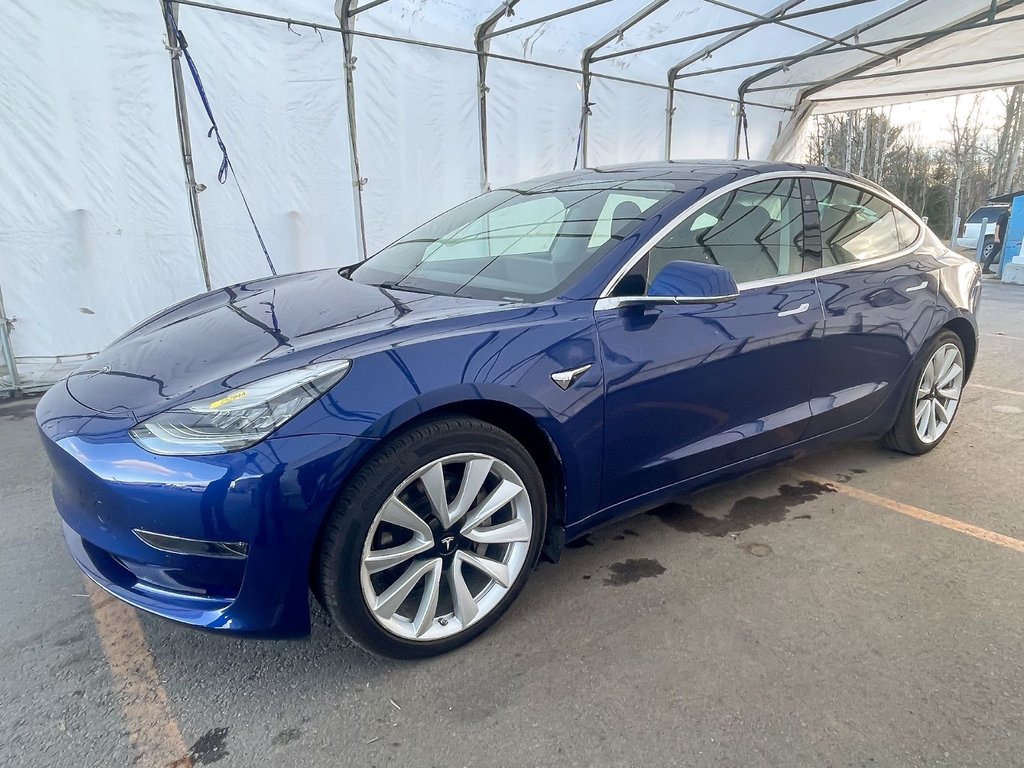 Tesla MODEL 3  2020 à St-Jérôme, Québec - 1 - w1024h768px