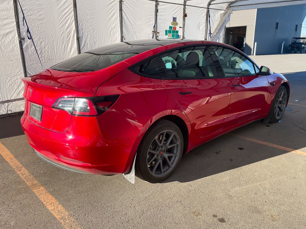 2021 Tesla MODEL 3 in St-Jérôme, Quebec - 10 - w1024h768px