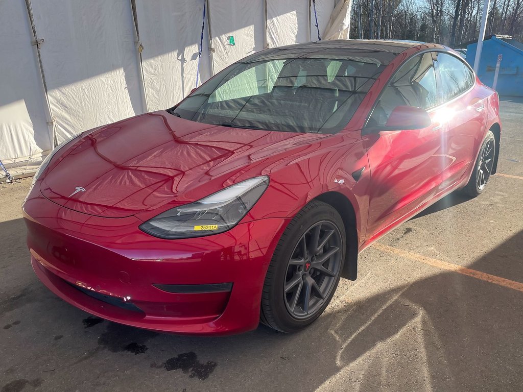 2021 Tesla MODEL 3 in St-Jérôme, Quebec - 1 - w1024h768px