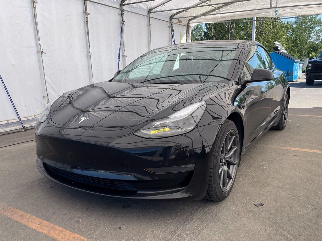 2023 Tesla MODEL 3 in St-Jérôme, Quebec - 1 - w1024h768px