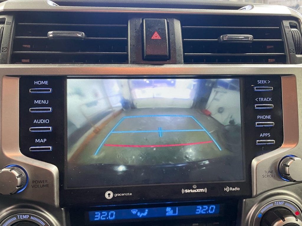 2021 Toyota 4Runner in St-Jérôme, Quebec - 14 - w1024h768px