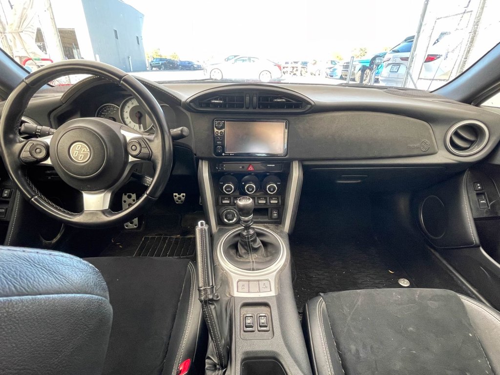 2019 Toyota 86 in St-Jérôme, Quebec - 10 - w1024h768px