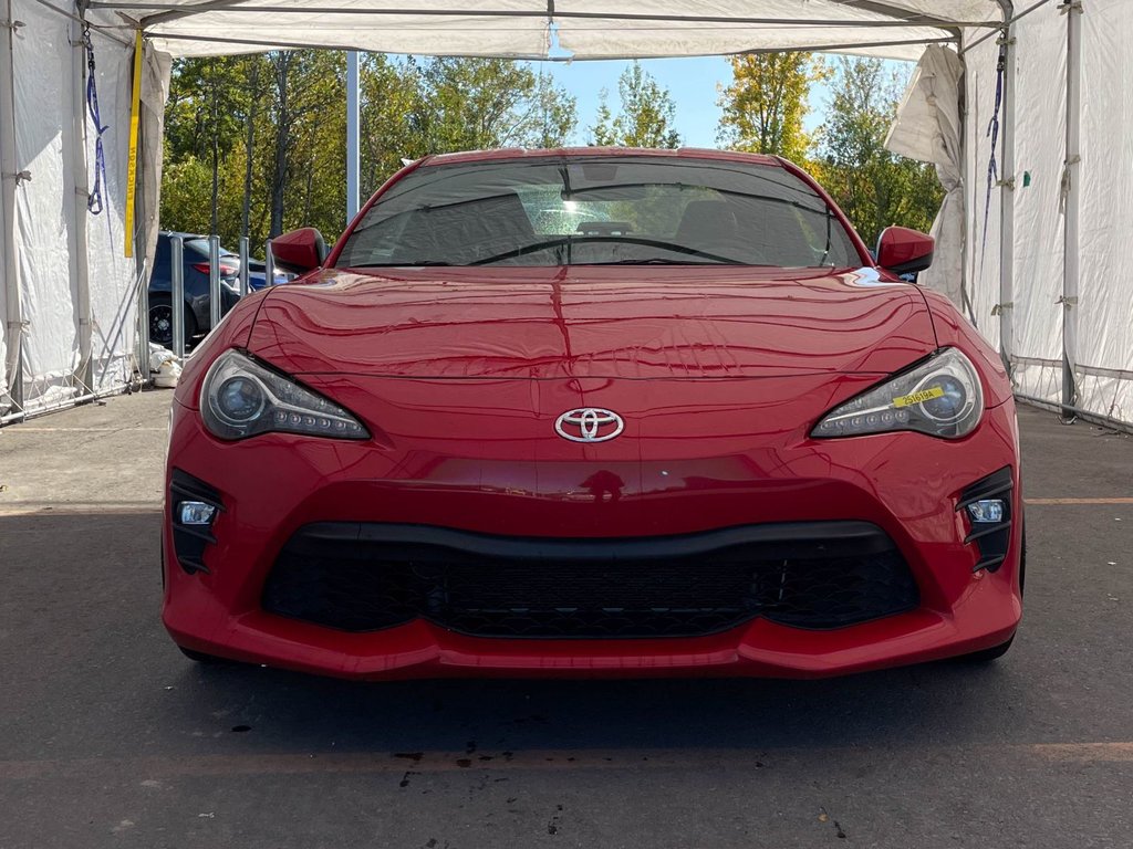 2019 Toyota 86 in St-Jérôme, Quebec - 4 - w1024h768px